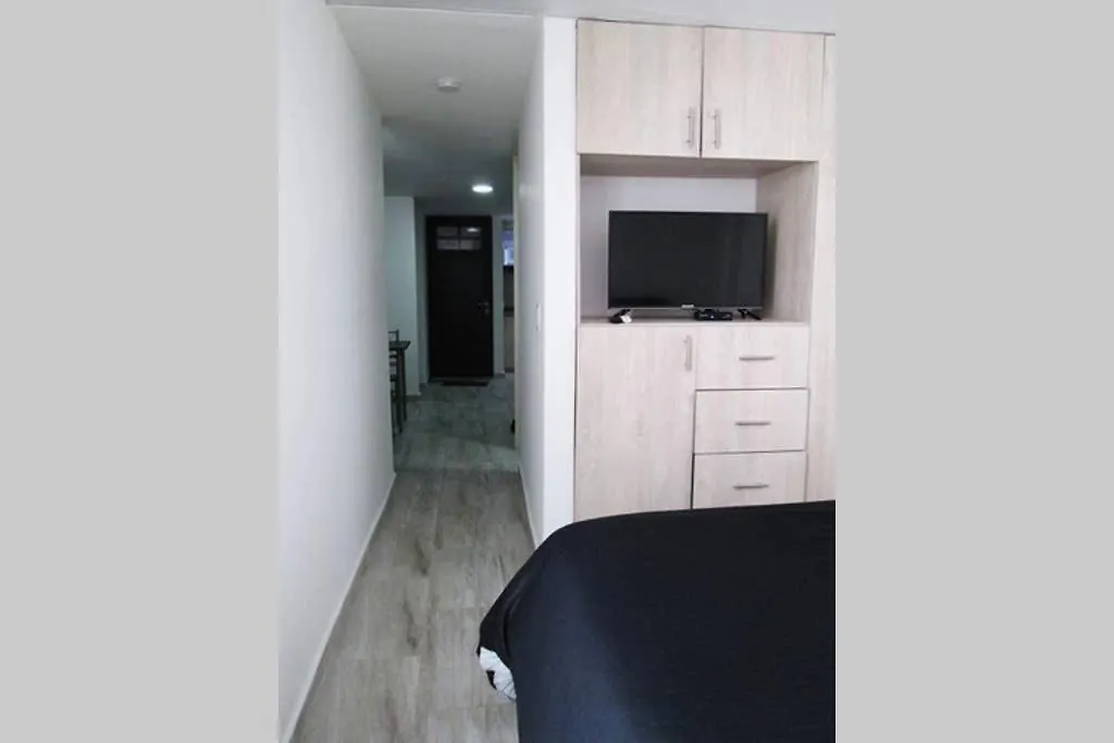 Apartaestudio Amoblado 102A Apartamento Bogotá 0*,  Colombia
